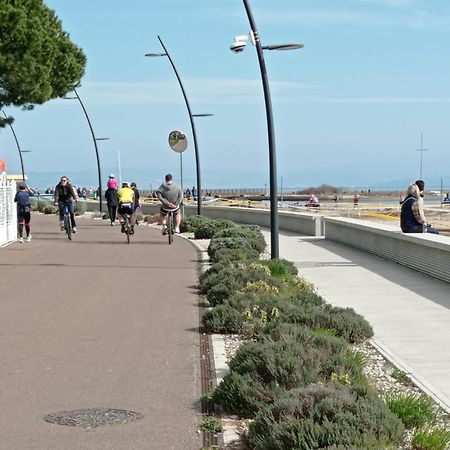 Seaview Beach Front Grado Pineta Andromeda Exterior foto
